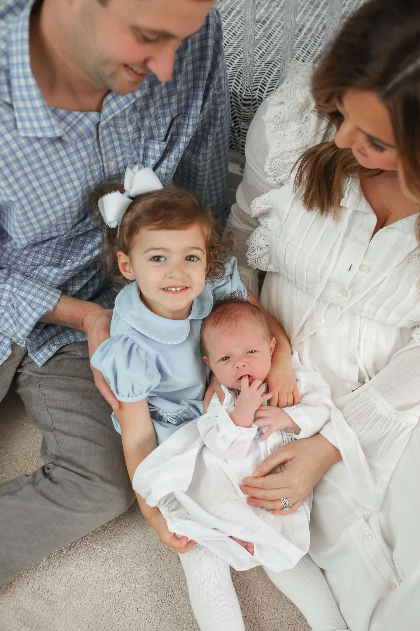 photoshoot with newborn and toddler sister